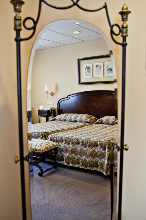 Hotel Dona Jimena Villarcayo Chambre photo